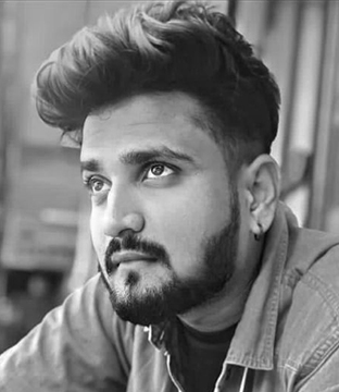 Husain Naqvi
